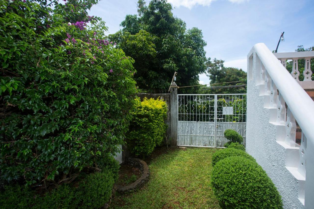 Franky Villa Balabag  Exterior photo